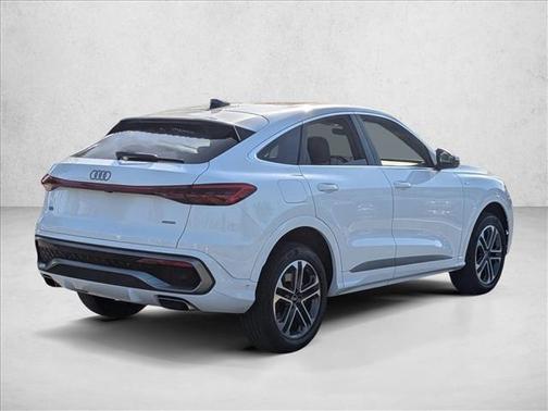 Arkona White 2025 Audi Q5 Premium TFSI quattro S tronic