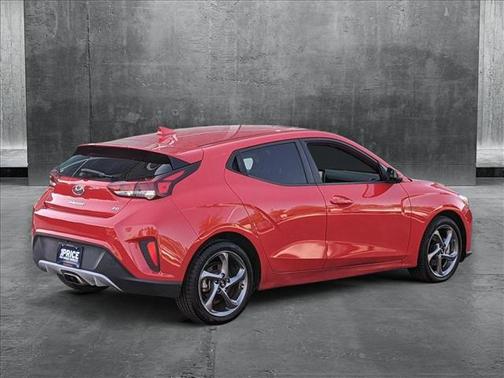 2021 Hyundai Veloster 2