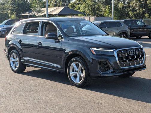 Waitomo Blue Metallic 2026 Audi Q7 55 Premium