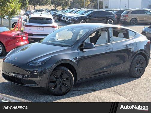 2024 Tesla Model Y Long Range Dual Motor All-Wheel Drive