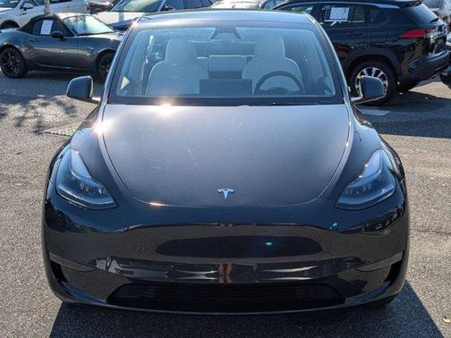 2024 Tesla Model Y Long Range Dual Motor All-Wheel Drive