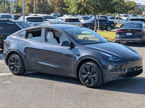 2024 Tesla Model Y Long Range Dual Motor All-Wheel Drive