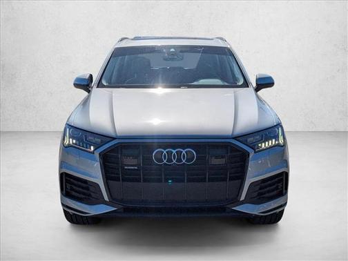 2023 Audi Q7 45 Premium Plus