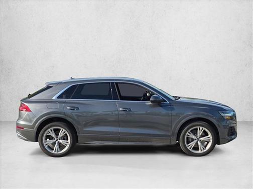 Samurai Gray Metallic 2022 Audi Q8 55 Premium Plus