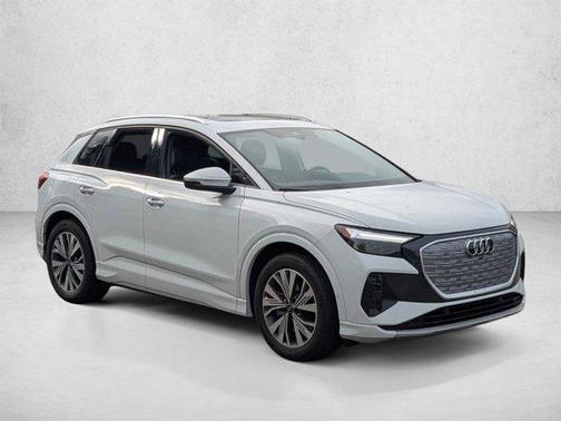 Glacier White Metallic 2023 Audi Q4 e-tron Premium Plus 40 RWD