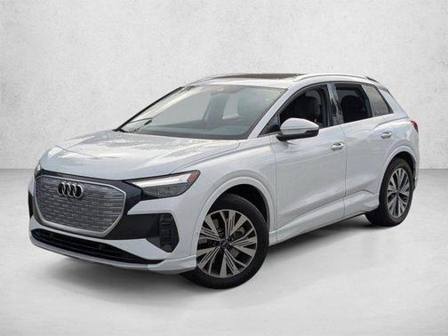 Glacier White Metallic 2023 Audi Q4 e-tron Premium Plus 40 RWD