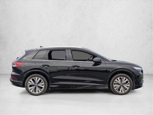 Mythos Black Metallic 2023 Audi Q4 e-tron Premium Plus 40 RWD
