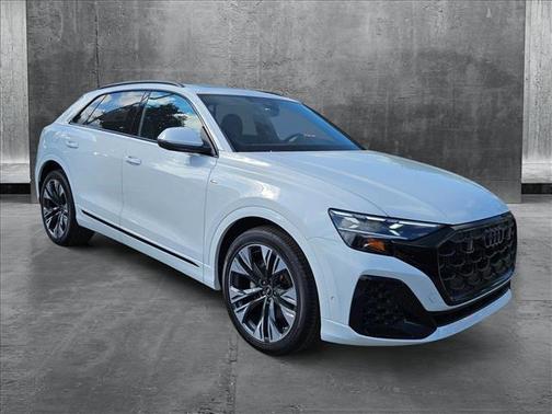 2025 Audi Q8 55 Prestige