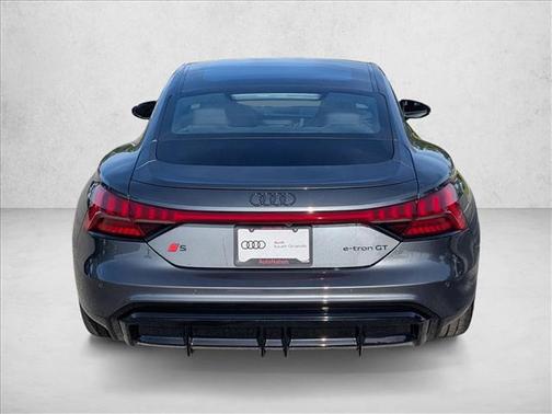 Daytona Gray Pearl Effect 2026 Audi S e-tron GT Prestige quattro