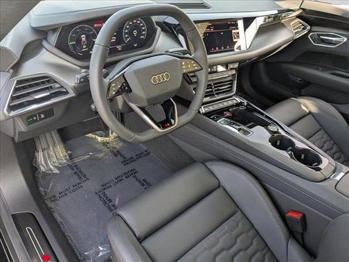 Daytona Gray Pearl Effect 2026 Audi S e-tron GT Prestige quattro