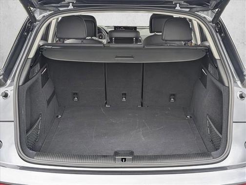 Chronos Gray Metallic 2023 Audi Q5 45 S line Premium Plus