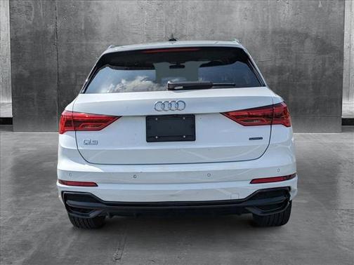 2021 Audi Q3 45 S line Premium