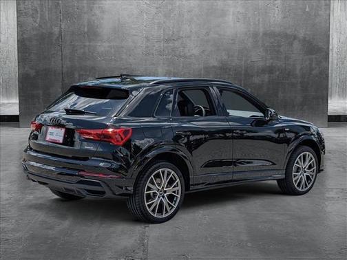 2025 Audi Q3 45 S line Premium Plus
