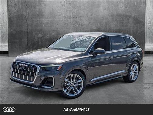2025 Audi Q7 55 Premium Plus