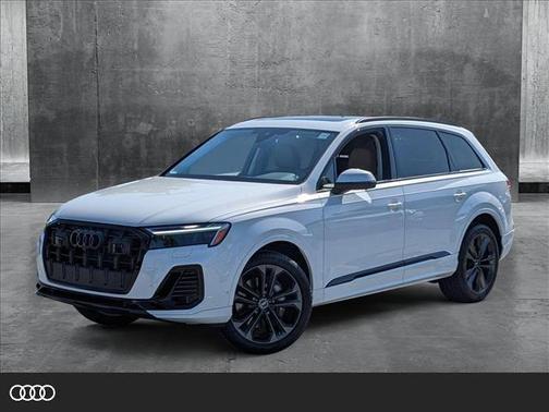 2025 Audi Q7 55 Premium Plus