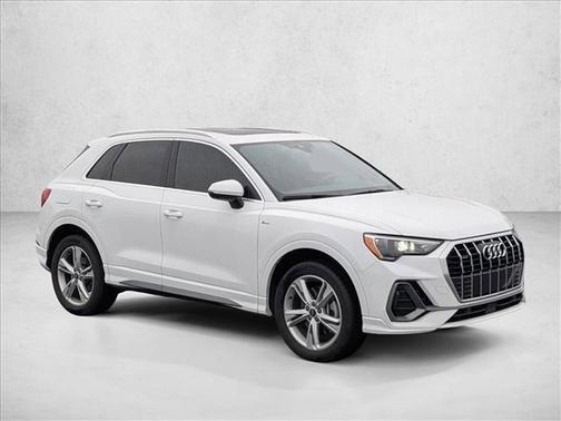 Ibis White 2022 Audi Q3 45 S line Premium