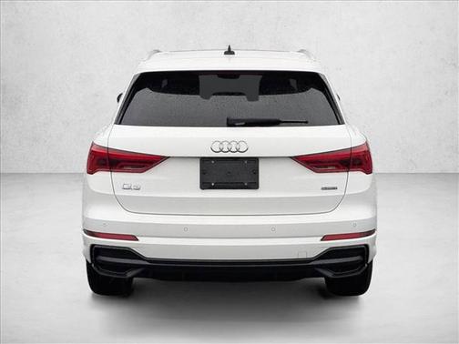 Ibis White 2022 Audi Q3 45 S line Premium