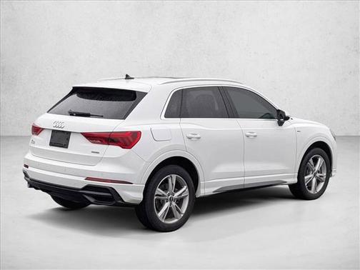 Ibis White 2022 Audi Q3 45 S line Premium