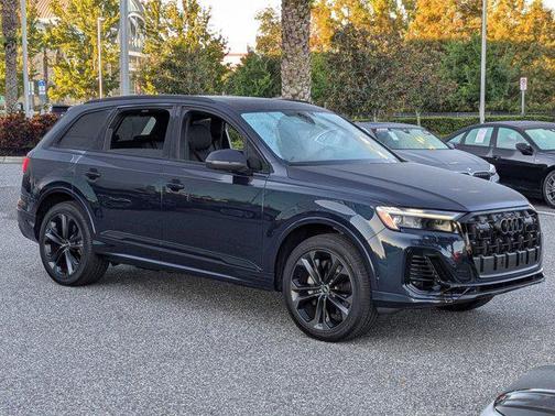 2025 Audi Q7 55 Premium Plus
