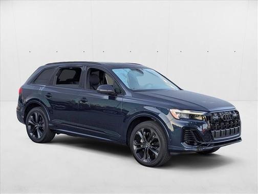 2025 Audi Q7 55 Premium Plus