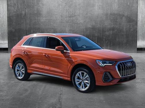 2025 Audi Q3 Premium 45 TFSI S line quattro Tiptronic