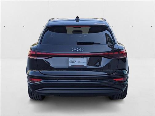 2025 Audi Q6 e-tron Premium Plus