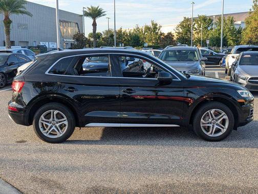 2018 Audi Q5 2.0T Premium Plus