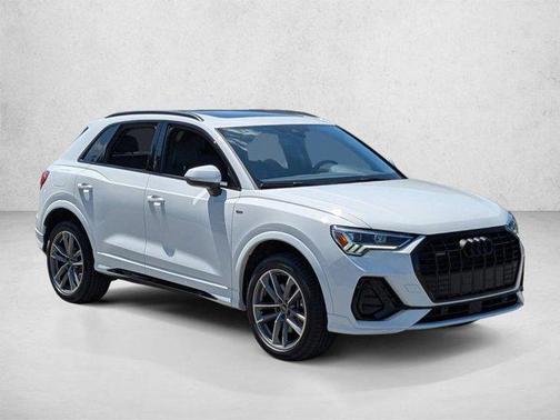 Glacier White Metallic 2024 Audi Q3 Premium 45 TFSI S line quattro Tiptronic