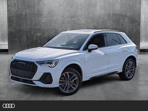 2025 Audi Q3 Premium 45 TFSI S line quattro Tiptronic