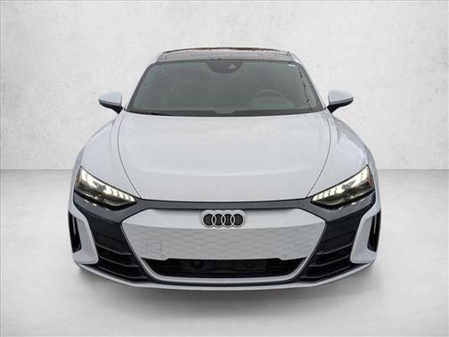 Suzuka Gray Metallic 2024 Audi e-tron GT Premium Plus quattro