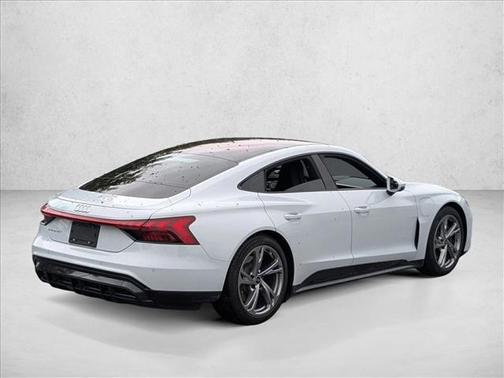 Suzuka Gray Metallic 2024 Audi e-tron GT Premium Plus quattro