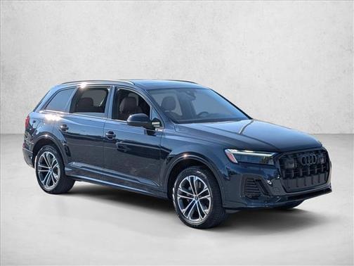 2025 Audi Q7 45 Premium Plus