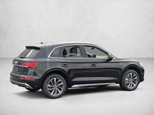 Mythos Black Metallic 2023 Audi Q5 45 S line Premium Plus