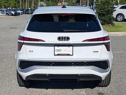 Arkona White 2026 Audi Q3 TFSI quattro S tronic