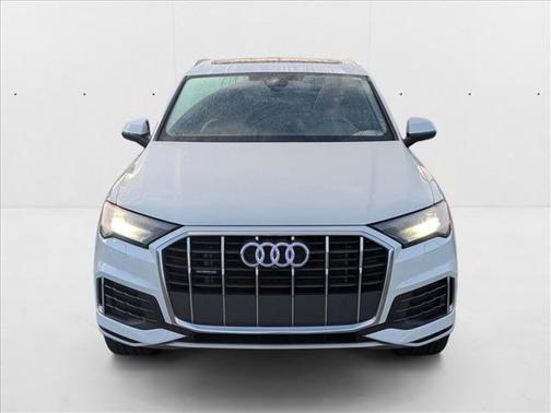 2023 Audi Q7 45 Premium