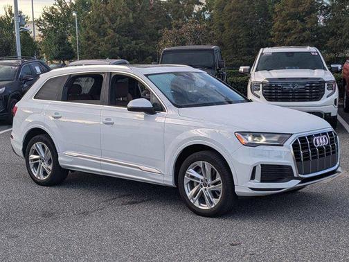 2023 Audi Q7 45 Premium