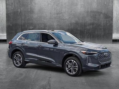 2025 Audi Q5 Premium Plus
