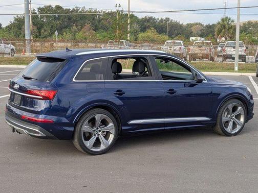 2021 Audi Q7 55 Prestige