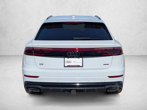 Glacier White Metallic 2026 Audi Q8 55 Premium Plus