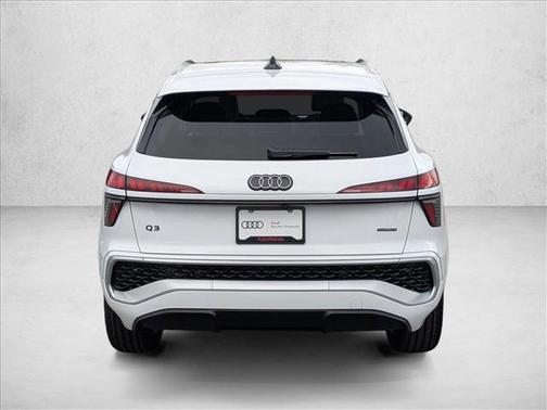 Arkona White 2026 Audi Q3 S line
