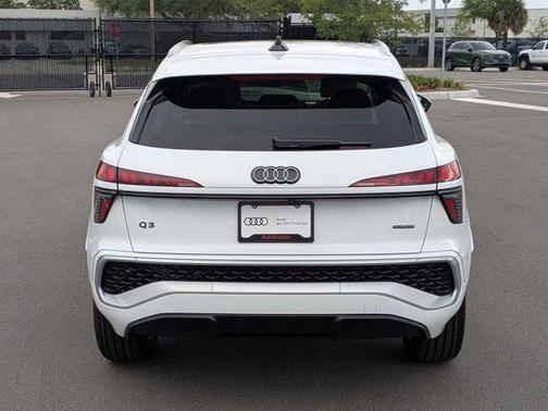 Arkona White 2026 Audi Q3 S line