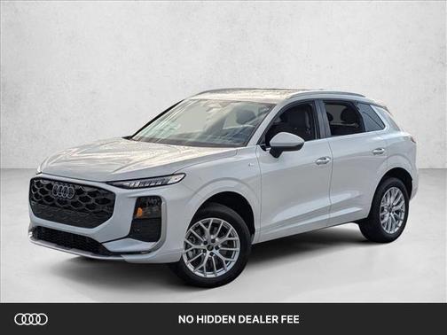 Glacier White Metallic 2026 Audi Q3 TFSI quattro S tronic