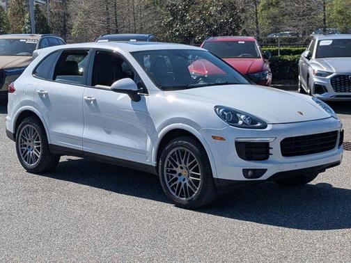 2017 Porsche Cayenne Platinum Edition