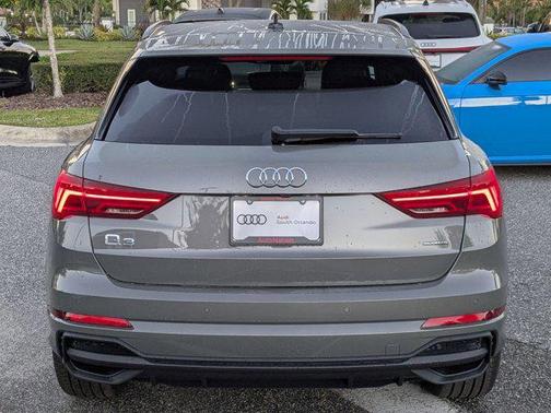 2025 Audi Q3 Premium 45 TFSI S line quattro Tiptronic