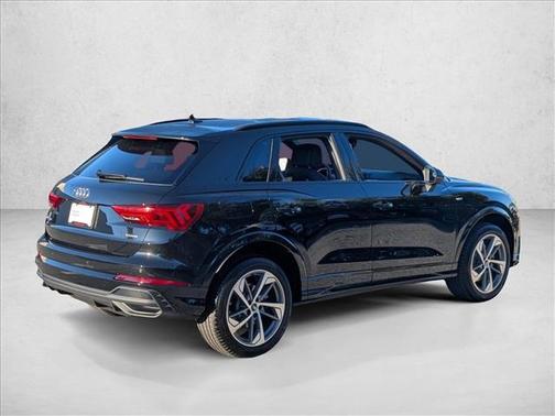 2025 Audi Q3 Premium 45 TFSI S line quattro Tiptronic