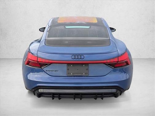 2023 Audi e-tron GT Prestige quattro