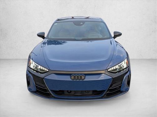 2023 Audi e-tron GT Prestige quattro