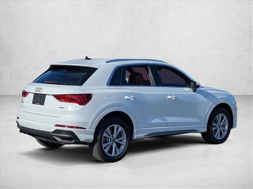 2025 Audi Q3 Premium 45 TFSI S line quattro Tiptronic