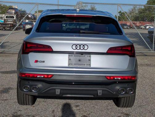 Florett Silver Metallic 2024 Audi SQ5 3.0T Premium Plus
