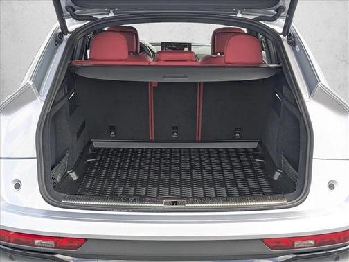 Florett Silver Metallic 2024 Audi SQ5 3.0T Premium Plus